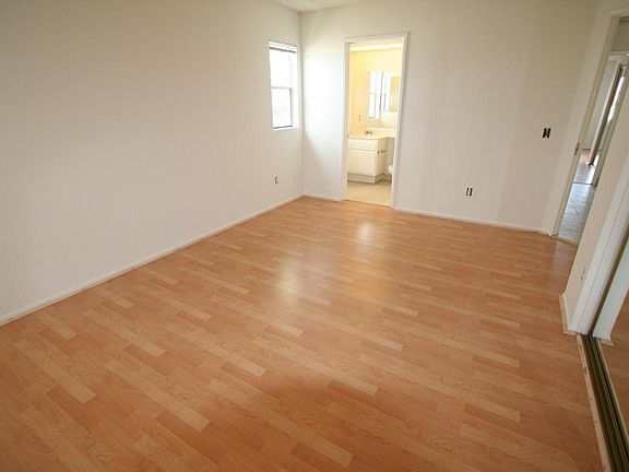 5th image of 514 Bernard St APT C2