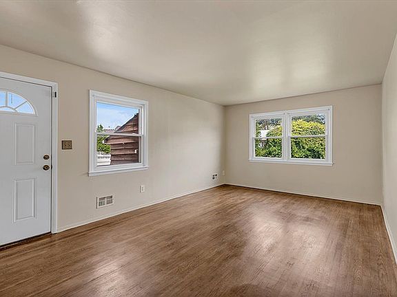 3rd image of 21415 15th Ave #1