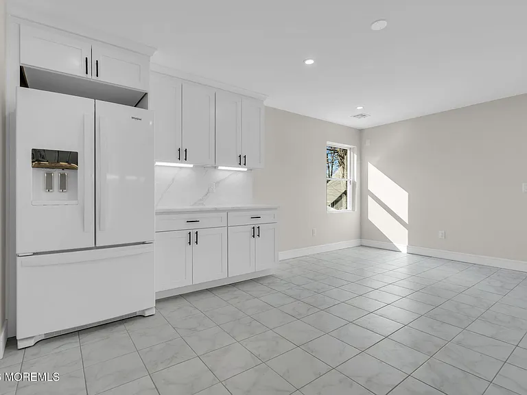 2334 Adams Ave — Photo 6