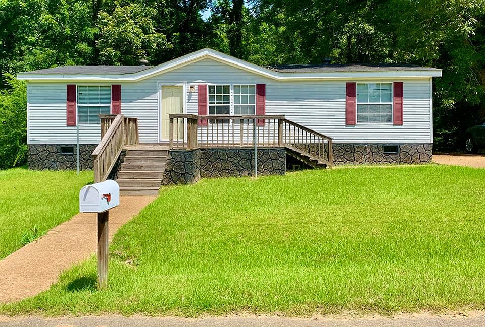 1st image of 90 Upland Dr