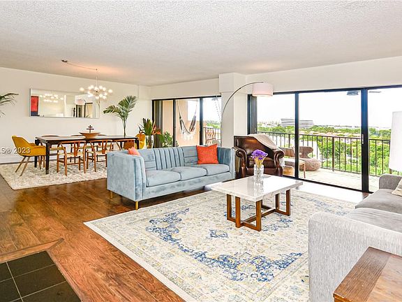 3rd image of 1800 NE 114th St APT 802