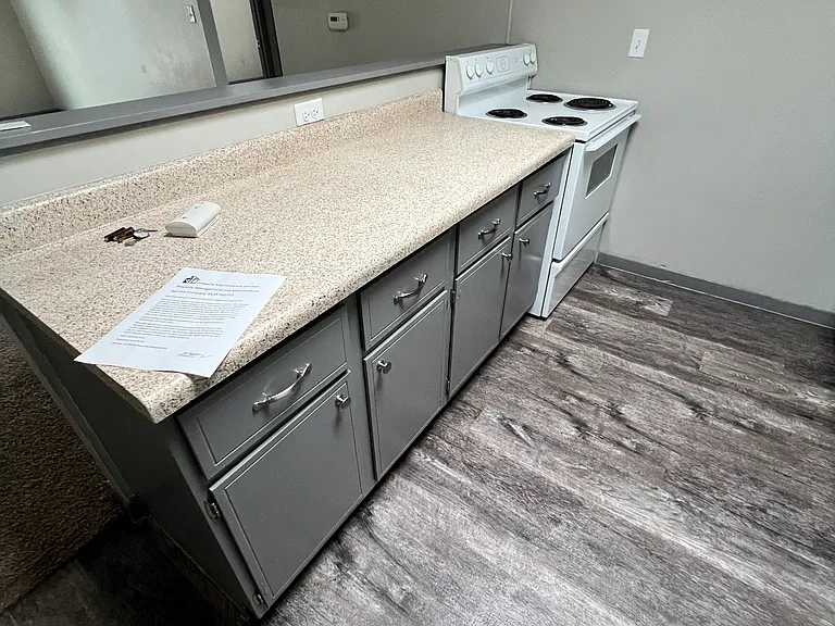 2440 Shaker Ct #5 — Photo 5