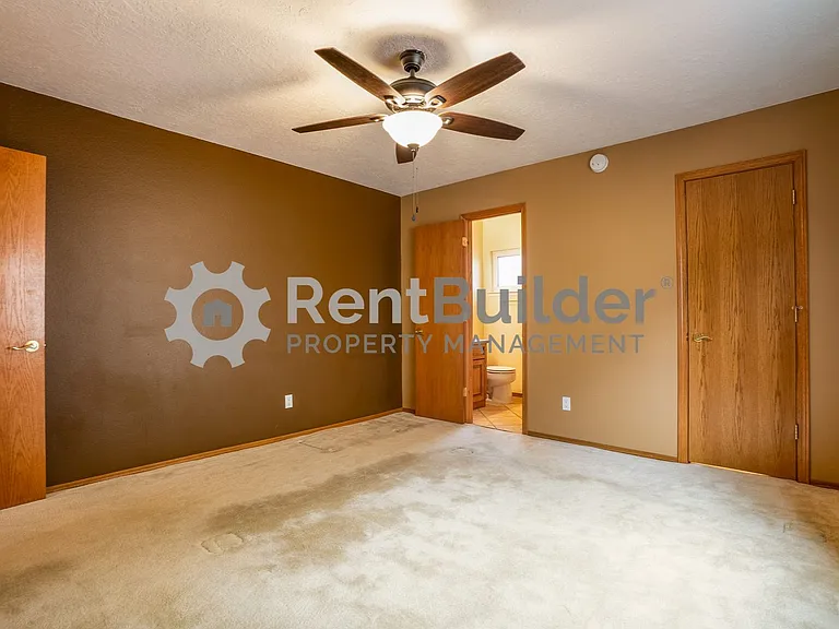 7617 Union St NE — Photo 12