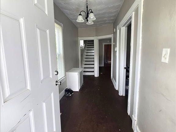 2nd image of 1012 Watson St