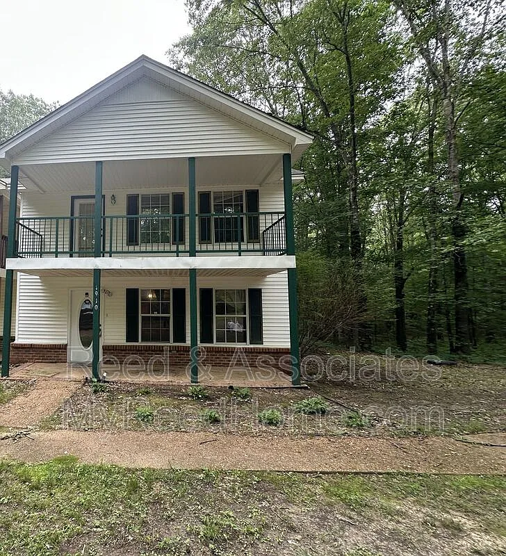2 bed, 2.5 bath, 1600 sqft, $1,245 — Photo 1
