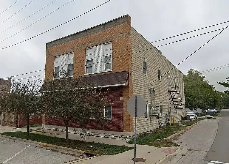 230 S Dubuque St #1 — Photo 1