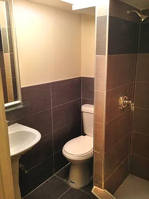 Sold by Green Light Real Estate Group Corp | media 8