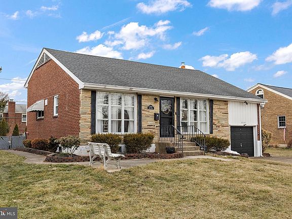 2nd image of 2204 Foote Rd