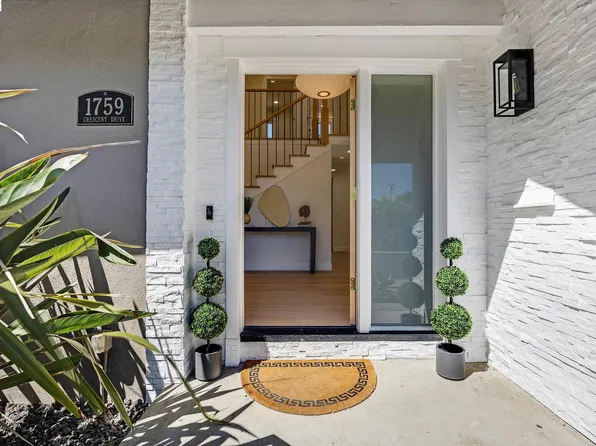 1759 Crescent Dr, Walnut Creek, CA 94598