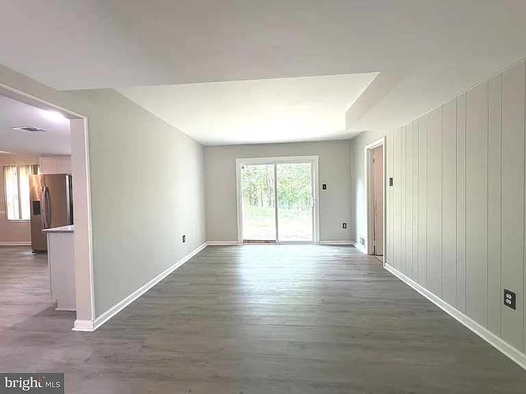 2063 Red Spruce Ct — Photo 10