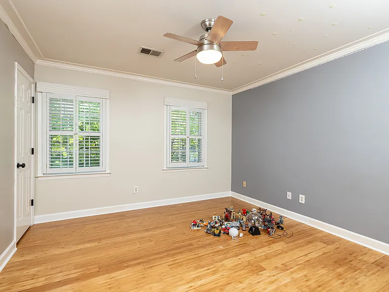 2124 Rockland Ct — Photo 30