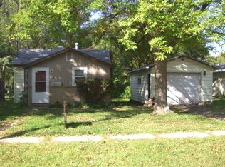 427 4th St NE, Waseca, MN 56093