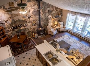 5352 N Michigan Rd, Dimondale, MI 48821