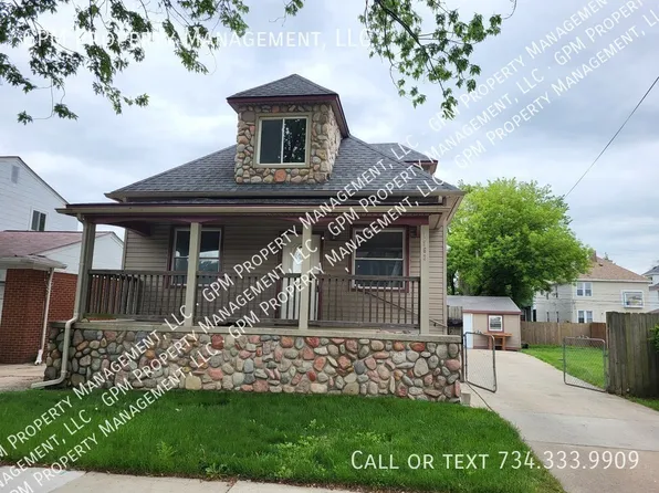 1563 Wilson Ave, Lincoln Park, MI 48146