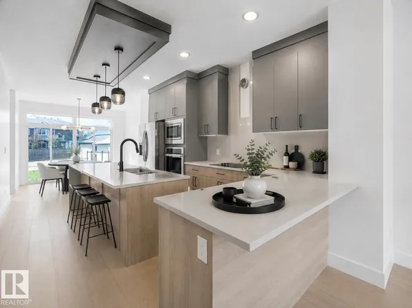 13843 110a Ave NW, Edmonton, AB T5M 2N1