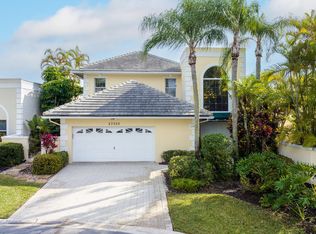 23300 Butterfly Palm Ct, Boca Raton, FL 33433