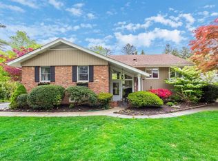 7 Mulberry Dr, Huntington, NY 11743