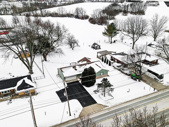 3rd image of 6667 Scioto Darby Rd #D