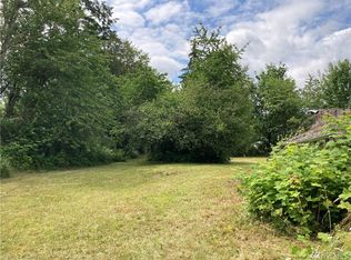 915 304th St E, Spanaway, WA 98580