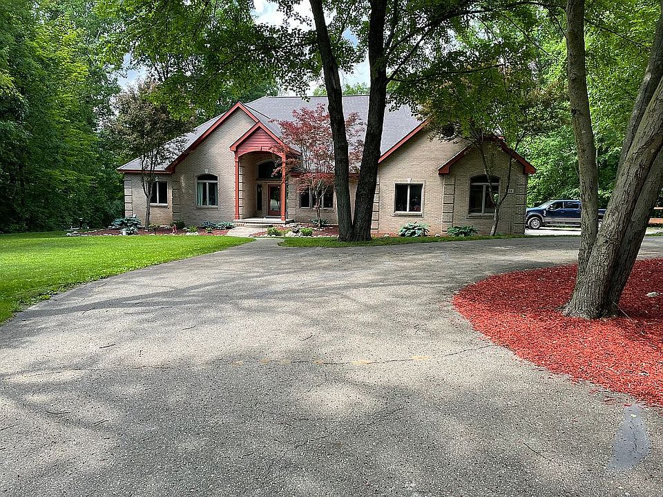 1st image of 554 Golden Oaks Ct