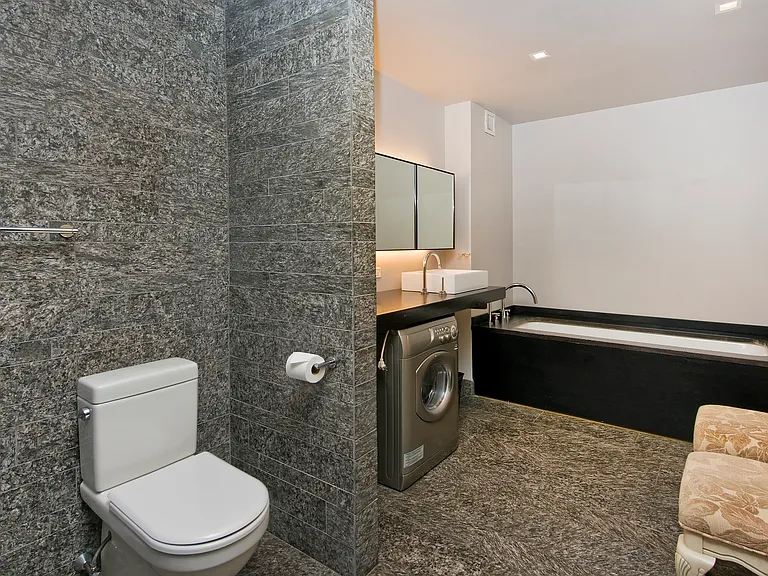 20 Pine St #602 — Photo 9
