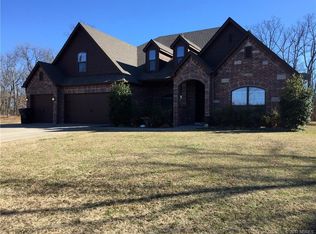 16383 Neel Dr, Claremore, OK 74017