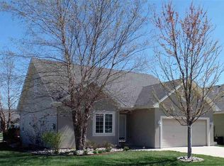 4538 SW Crenshaw Dr, Topeka, KS 66610