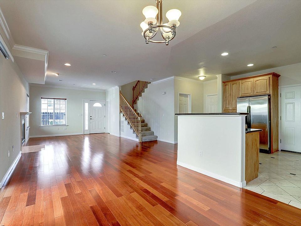 1st image of 3706 Joy Ln