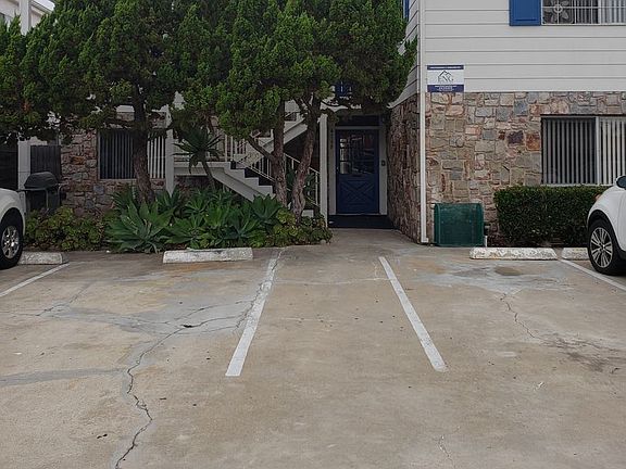 2nd image of 4168 Illinois St APT 3