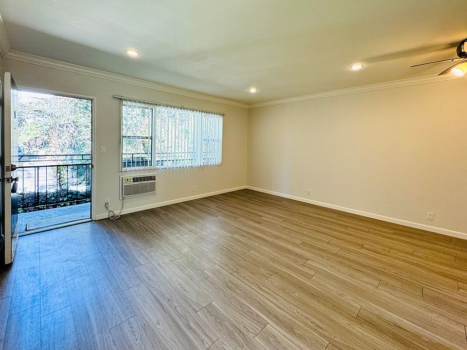 1st image of 361 S Oakland Ave APT 9