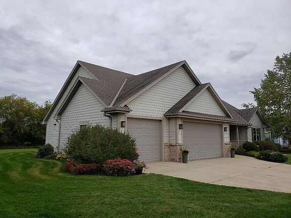 2nd image of 1501 Waters Edge Dr