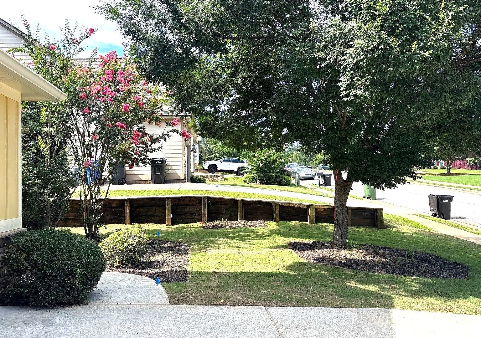4 bed, 2.5 bath, 2342 sqft, $2,450 — Photo 4