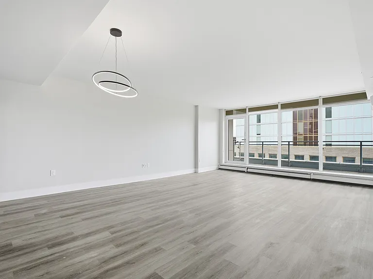 15 Kings Wharf Pl #406 — Photo 10