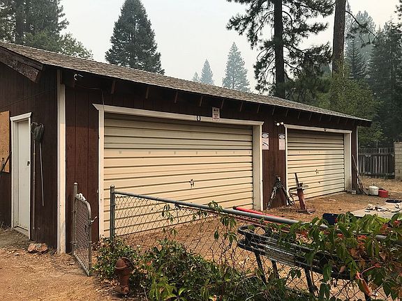 2nd image of 2219 Mansell St
