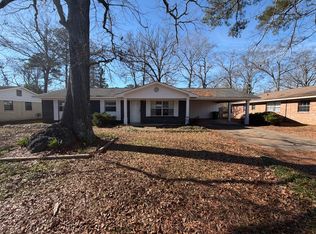 705 Emerald Dr, Columbus, MS 39702