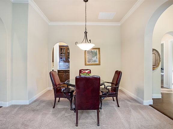 4th image of 11930 Sand Hill Dr