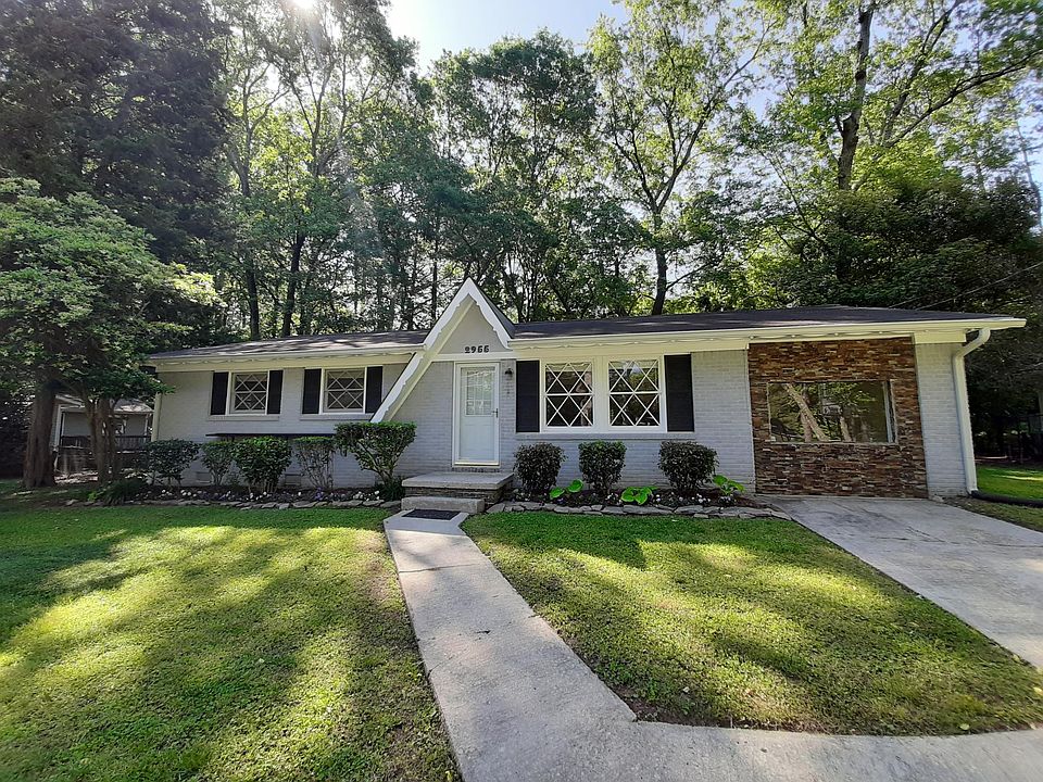 Welcome home! Click through the photos for a virtual tour. This move-in ready Cinderella Home combines classic ranch style with open living and updated amenities. It's an easy drive to anywhere in metro Atlanta.