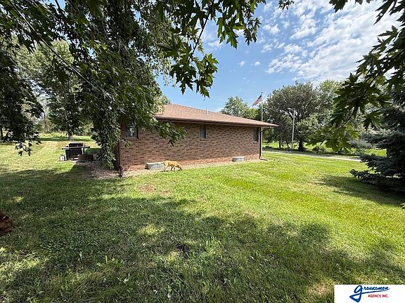 3rd image of 269 Willow St