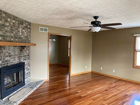 2nd image of 241 N Beechwood Dr