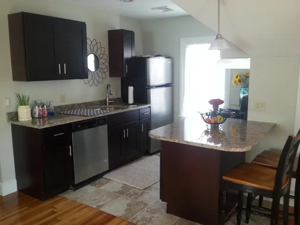 118 4th St Floor 3, Providence, RI 02906