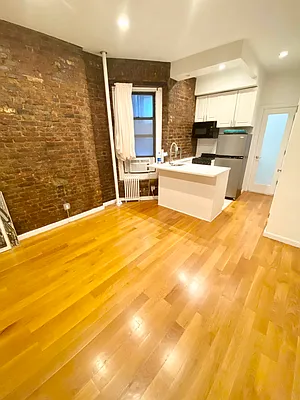 Rented by Bond New York | media 1