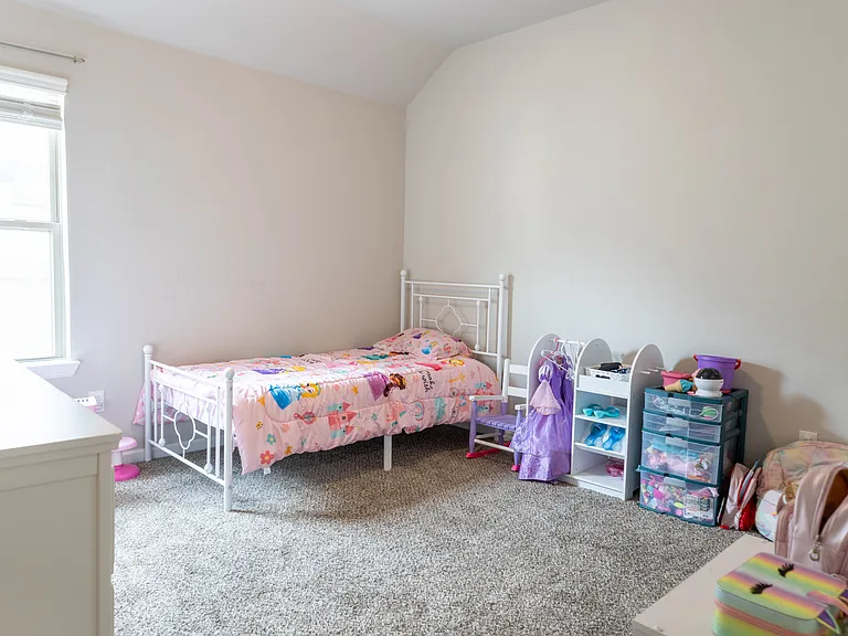 4709 Mayflower Dr — Photo 6