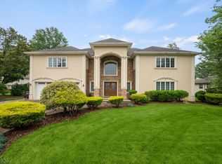 345 Hollywood Ave, Fairfield, NJ 07004