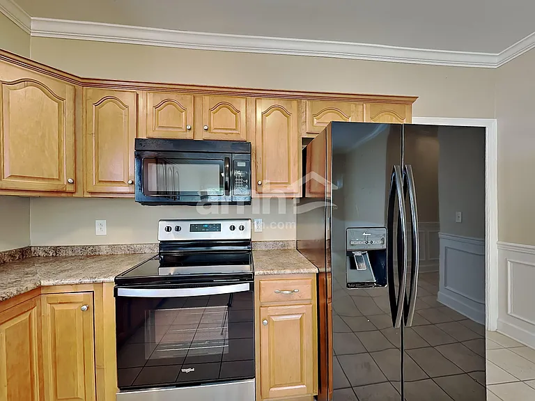 5072 Republic Ave — Photo 3