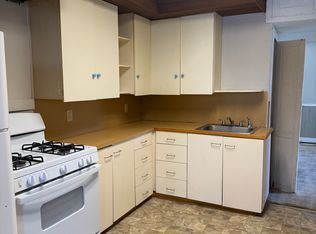 32 Cottage St #D, Danielson, CT 06239