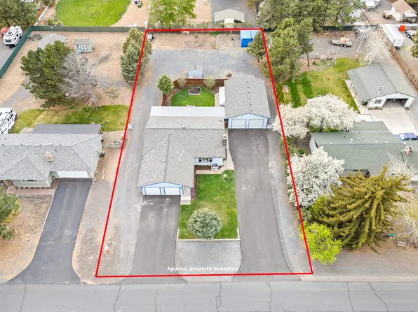 61556 Twin Lakes Loop, Bend, OR 97702