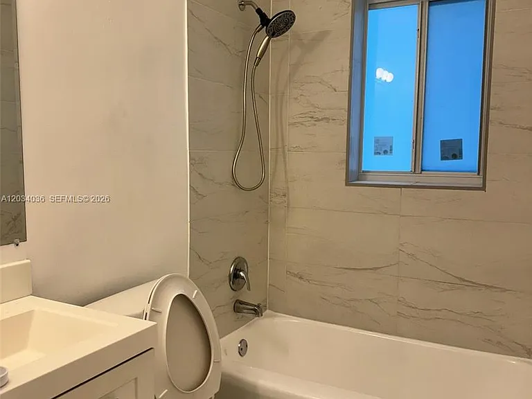 3400 NW 173rd Ter — Photo 11
