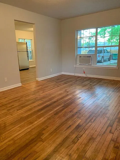 2 bed, 950 sqft, $1,150 — Photo 3
