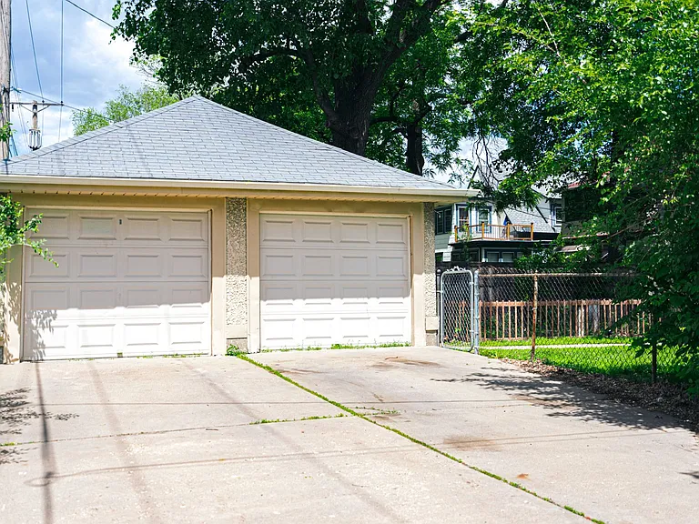 3450 Harriet Ave — Photo 4