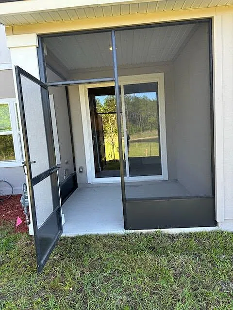 3 bed, 2.5 bath, 1722 sqft, $2,300 — Photo 4